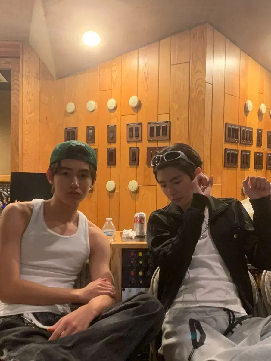 thumbnail-0
